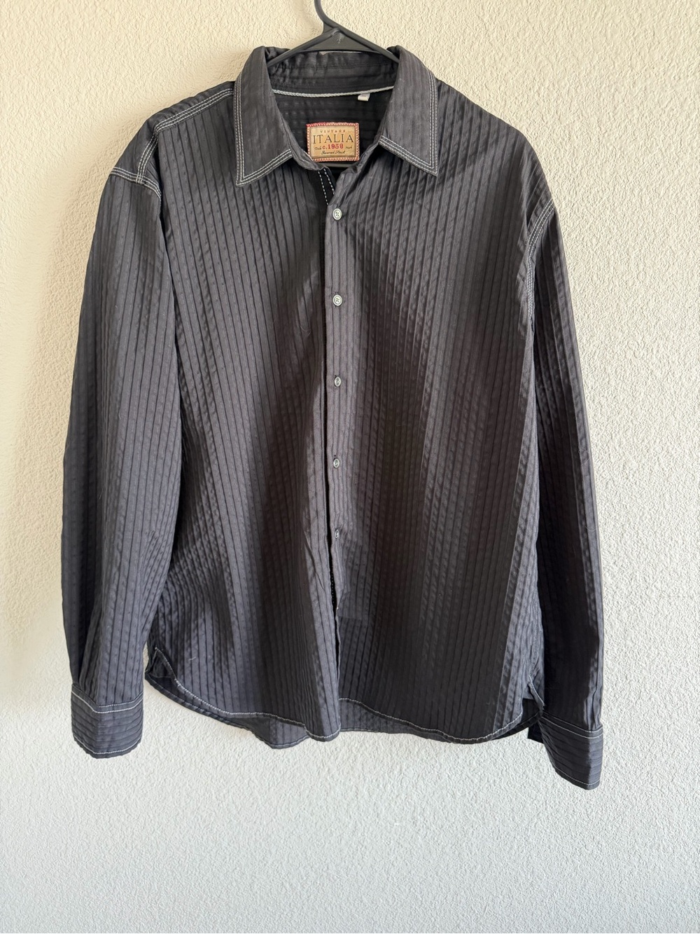 Italina Men's Button-Down Shirt in Charcoal